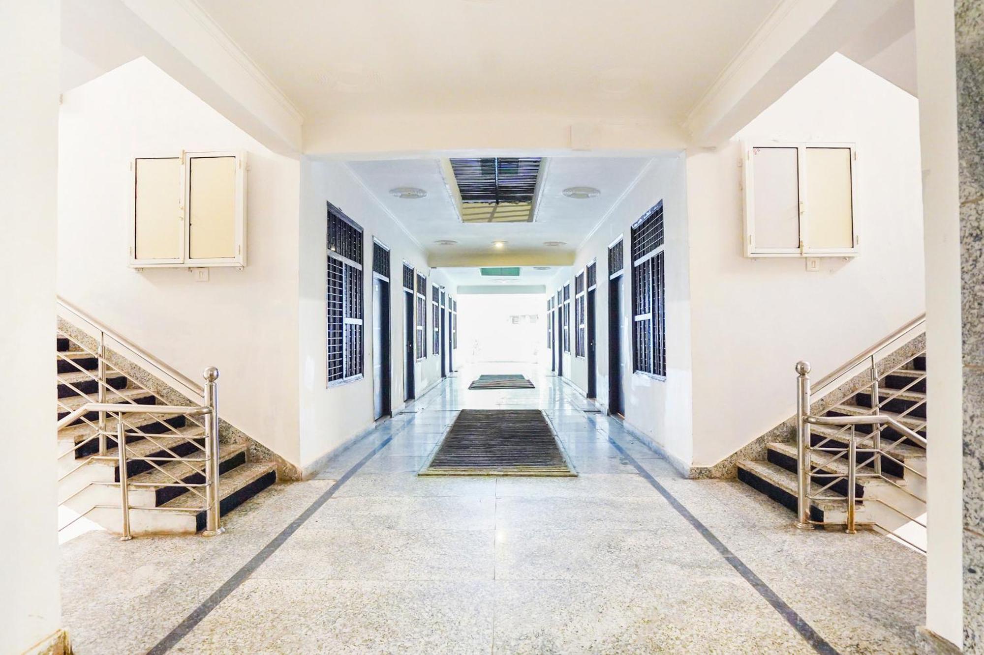 Hotel O Ratiram Palace By Wamson Kālkāji Devi المظهر الخارجي الصورة